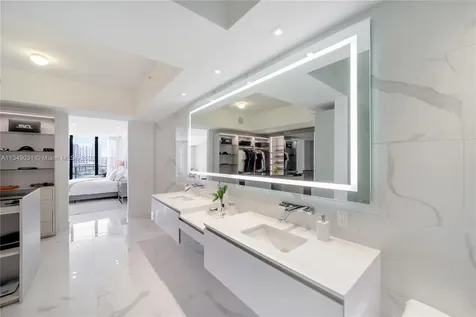 5000 Island Estates Drive Aventura FL 33160