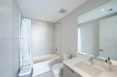 5000 Island Estates Drive Aventura FL 33160