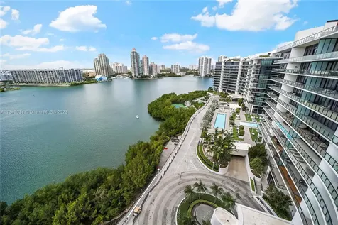 5000 Island Estates Drive Aventura FL 33160