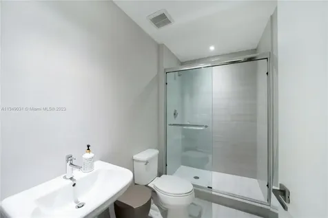 5000 Island Estates Drive Aventura FL 33160