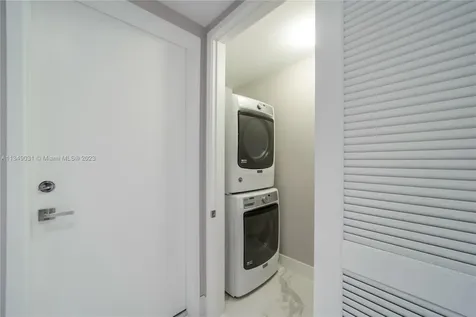 5000 Island Estates Drive Aventura FL 33160