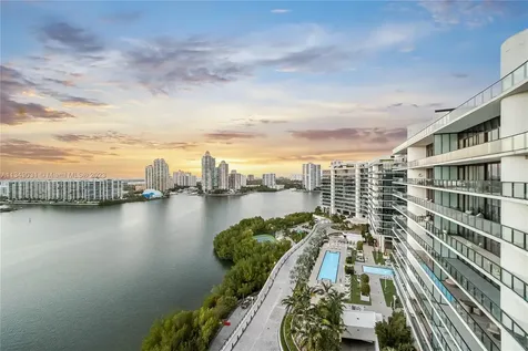 5000 Island Estates Drive Aventura FL 33160