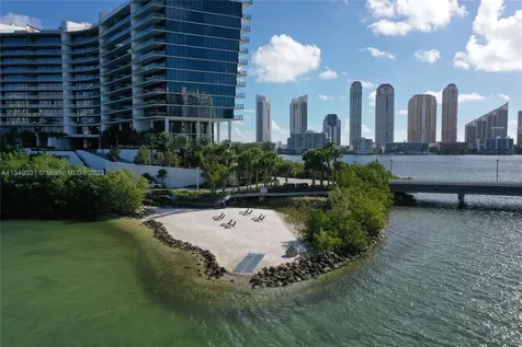 5000 Island Estates Drive Aventura FL 33160