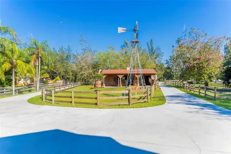 2631 SW 136th Avenue Davie FL 33330