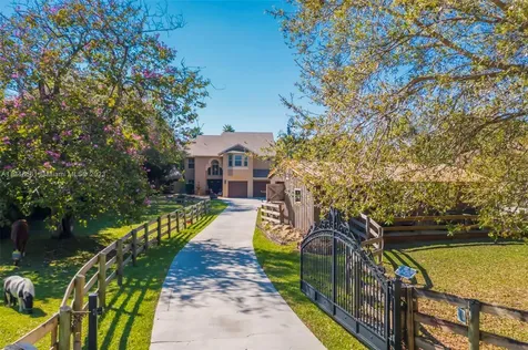 2631 SW 136th Avenue Davie FL 33330