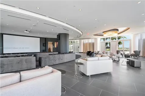 851 NE 1st Avenue Miami FL 33132