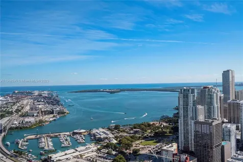 851 NE 1st Avenue Miami FL 33132