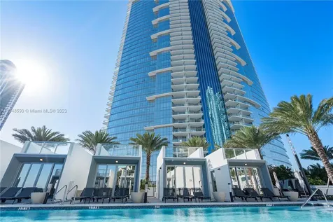 851 NE 1st Avenue Miami FL 33132