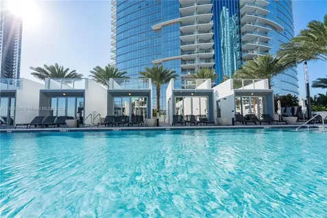 851 NE 1st Avenue Miami FL 33132