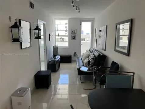 100 Lincoln Road Miami Beach FL 33139