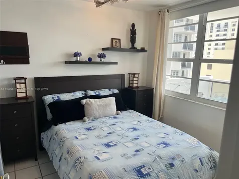 100 Lincoln Road Miami Beach FL 33139