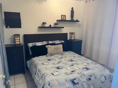 100 Lincoln Road Miami Beach FL 33139