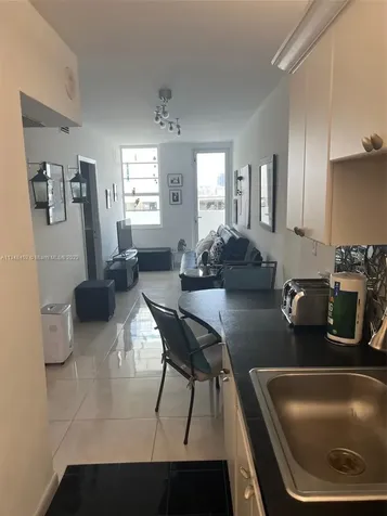 100 Lincoln Road Miami Beach FL 33139