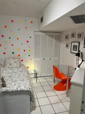 100 Lincoln Road Miami Beach FL 33139