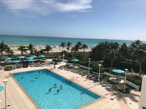 100 Lincoln Road Miami Beach FL 33139