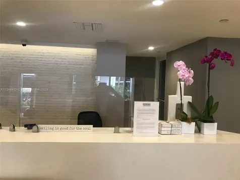 100 Lincoln Road Miami Beach FL 33139