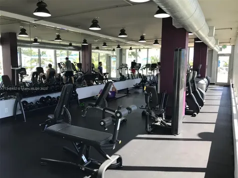 100 Lincoln Road Miami Beach FL 33139