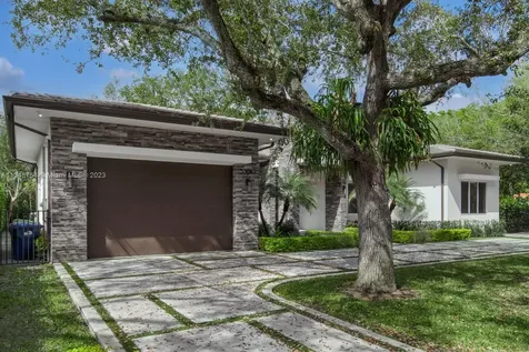 5300 SW 76th Street Miami FL 33143