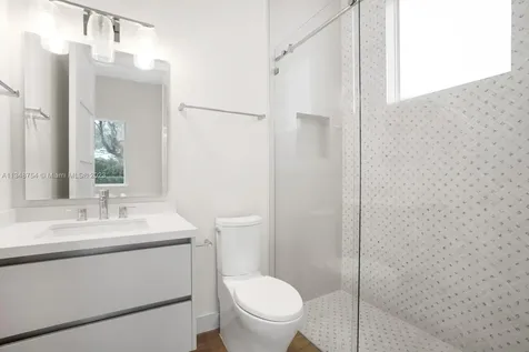 5300 SW 76th Street Miami FL 33143