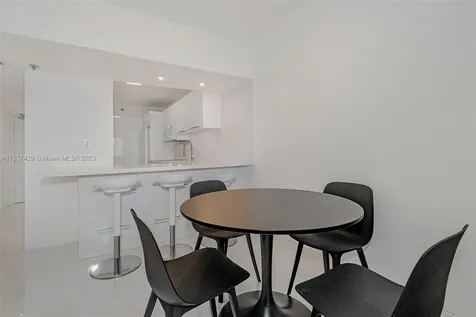 100 Lincoln Road Miami Beach FL 33139