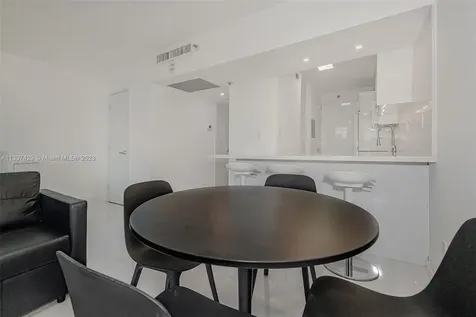 100 Lincoln Road Miami Beach FL 33139