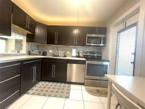 5100 Washington Street Hollywood FL 33021