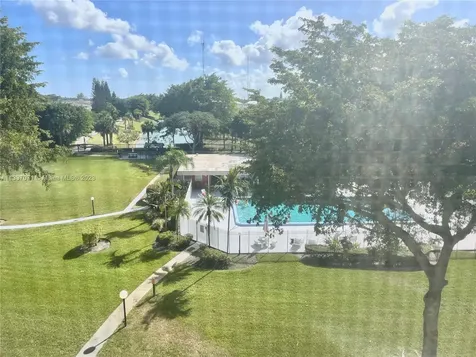 5100 Washington Street Hollywood FL 33021