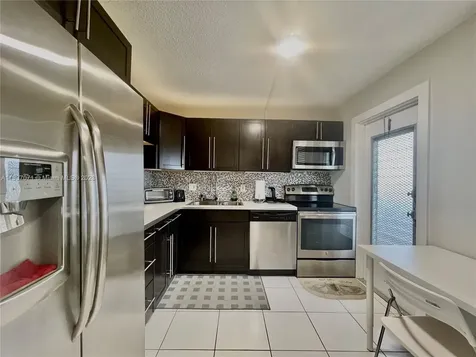 5100 Washington Street Hollywood FL 33021