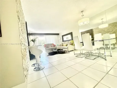 5100 Washington Street Hollywood FL 33021
