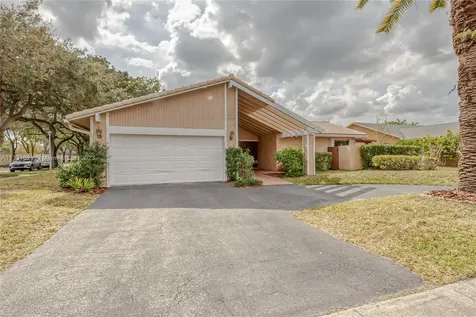 9060 NW 13th Street Plantation FL 33322