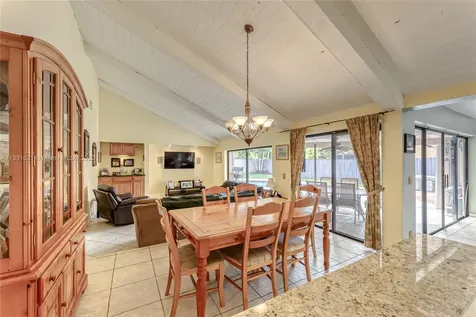 9060 NW 13th Street Plantation FL 33322