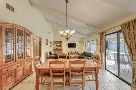 9060 NW 13th Street Plantation FL 33322
