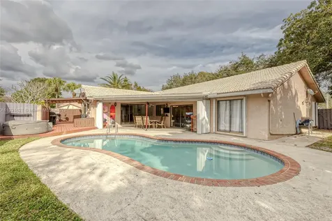 9060 NW 13th Street Plantation FL 33322