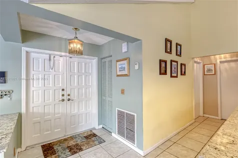 9060 NW 13th Street Plantation FL 33322
