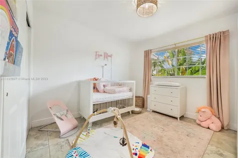 11040 SW 78th Court Pinecrest FL 33156