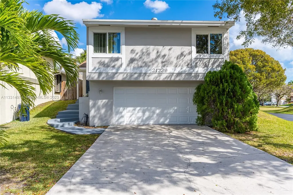 21739 SW 99th Place Cutler Bay FL 33190