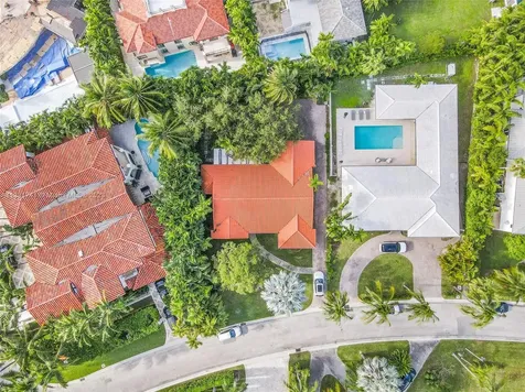 165 Biscay Drive Bal Harbour FL 33154