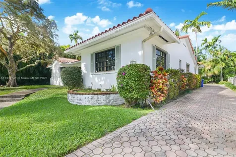 165 Biscay Drive Bal Harbour FL 33154