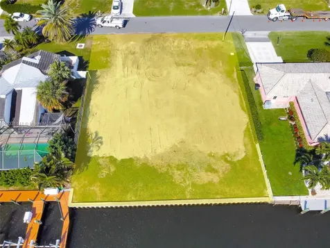 2400 Edward Road Palm Beach Gardens FL 33410