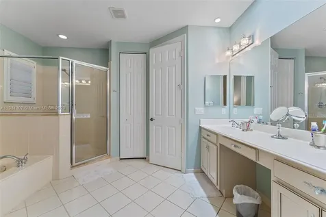 834 Madison Court Palm Beach Gardens FL 33410