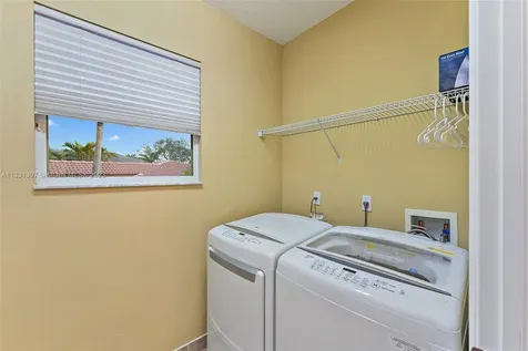 834 Madison Court Palm Beach Gardens FL 33410