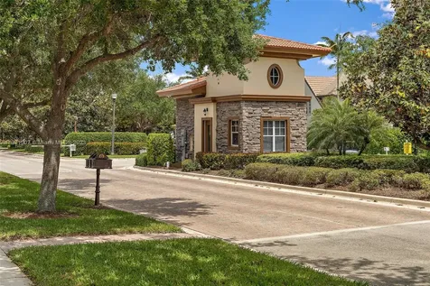 834 Madison Court Palm Beach Gardens FL 33410