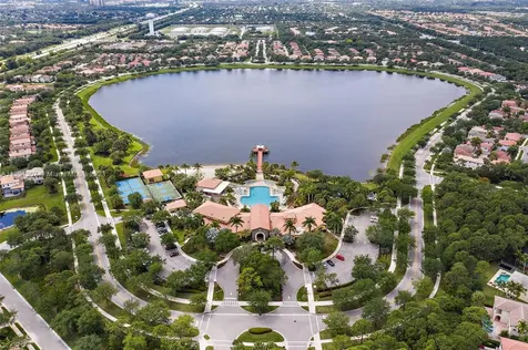 834 Madison Court Palm Beach Gardens FL 33410