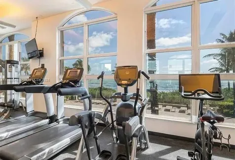 2080 S Ocean Dr, Hallandale Beach FL 33009