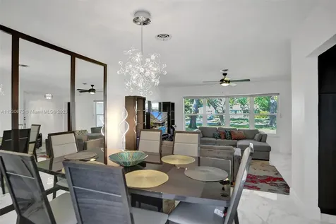 4720 Jefferson Street Hollywood FL 33021