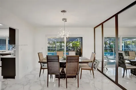4720 Jefferson Street Hollywood FL 33021