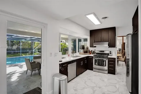 4720 Jefferson Street Hollywood FL 33021