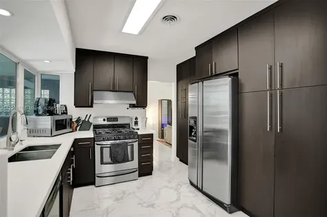4720 Jefferson Street Hollywood FL 33021