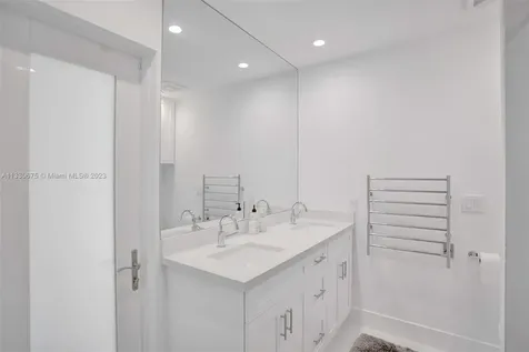 4720 Jefferson Street Hollywood FL 33021
