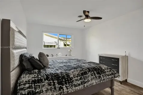 4720 Jefferson Street Hollywood FL 33021